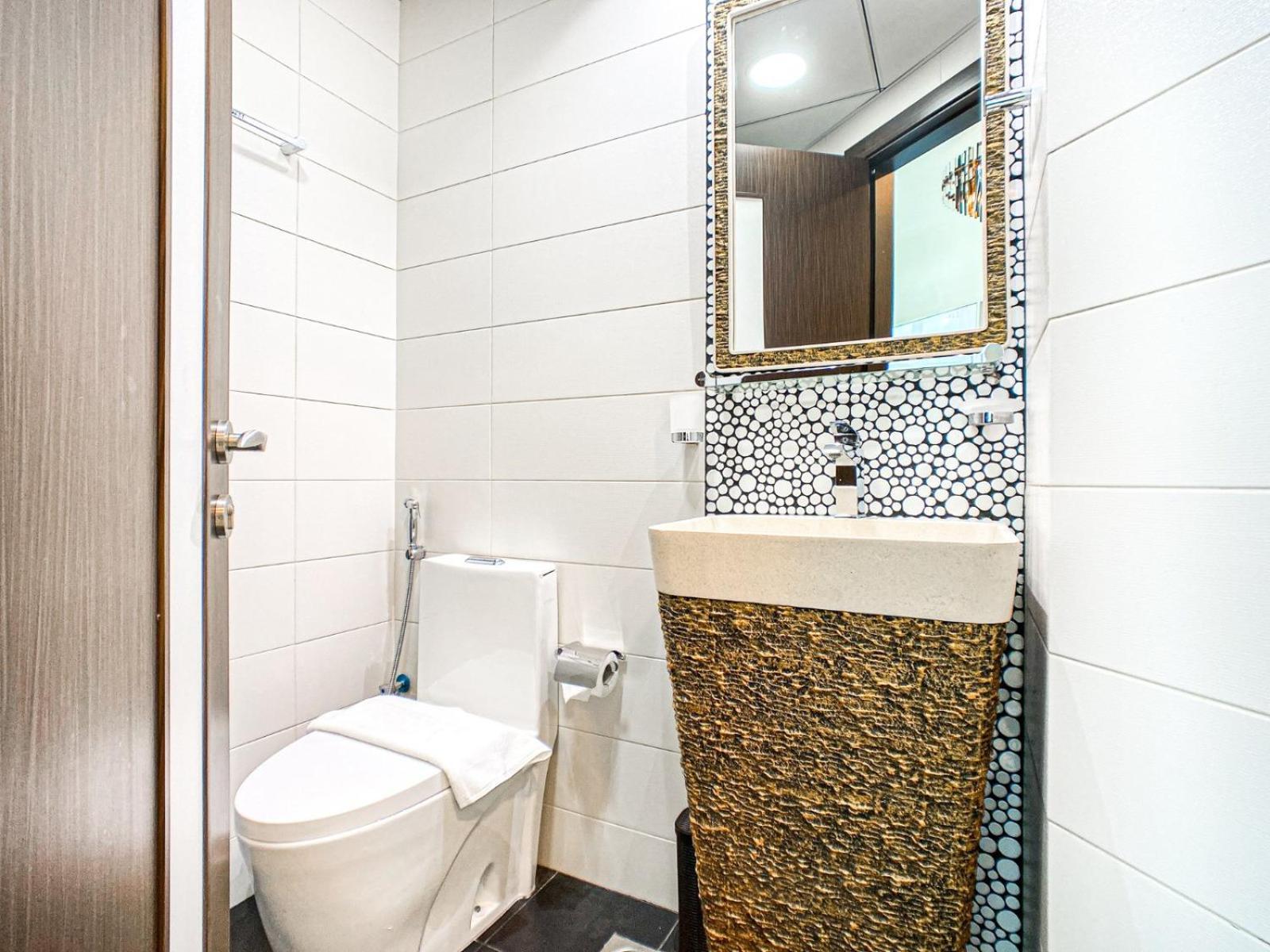 Apartment Chic Urban Escape 1br In Bayz By Danube-18 Dubai