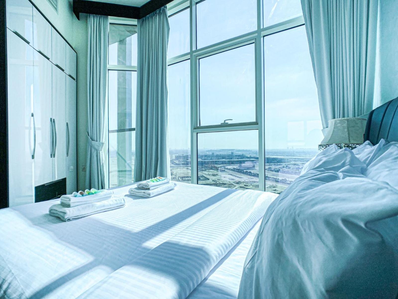 Chic Urban Escape 1br In Bayz By Danube-18 *