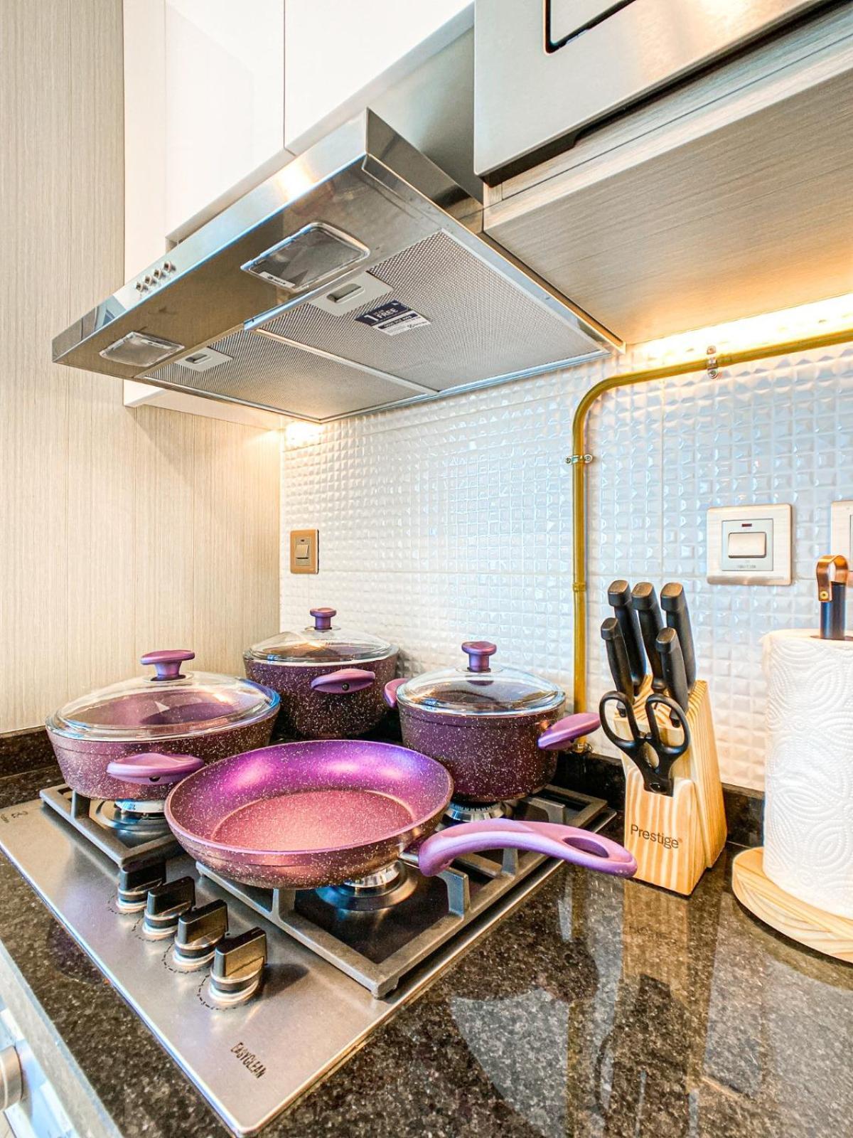 Chic Urban Escape 1br In Bayz By Danube-18