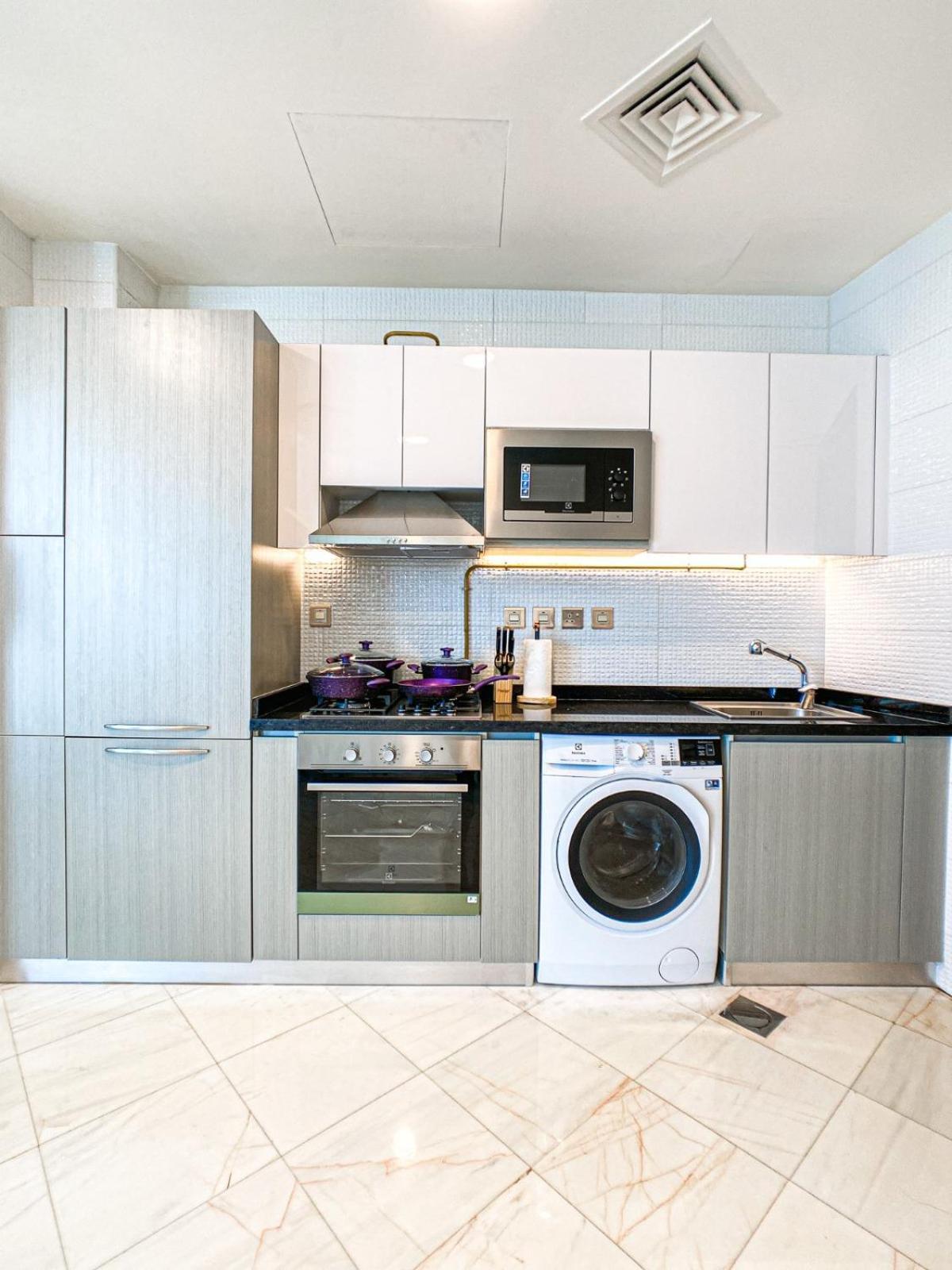 Apartment Chic Urban Escape 1br In Bayz By Danube-18 *